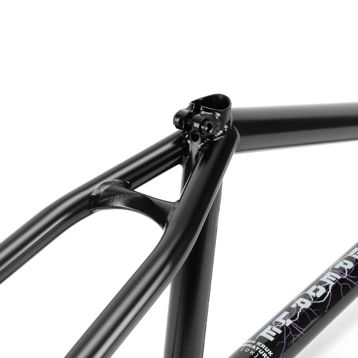 Network Frame "Dan Kruk" Signature