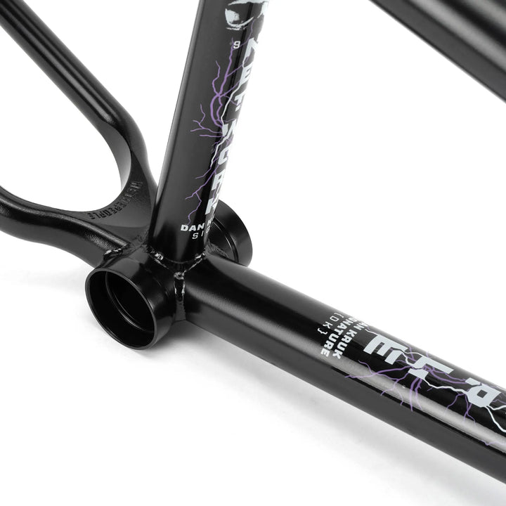 Network Frame "Dan Kruk" Signature