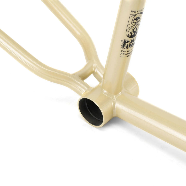 Pathfinder Frame / Felix Prangenberg Signature