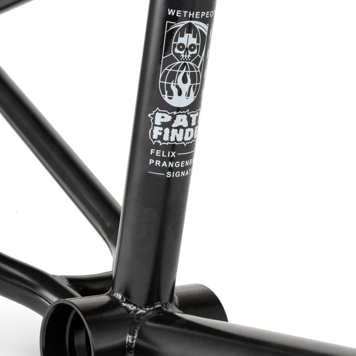 Pathfinder Frame / Felix Prangenberg Signature