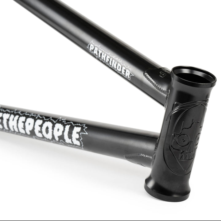 Pathfinder Frame / Felix Prangenberg Signature