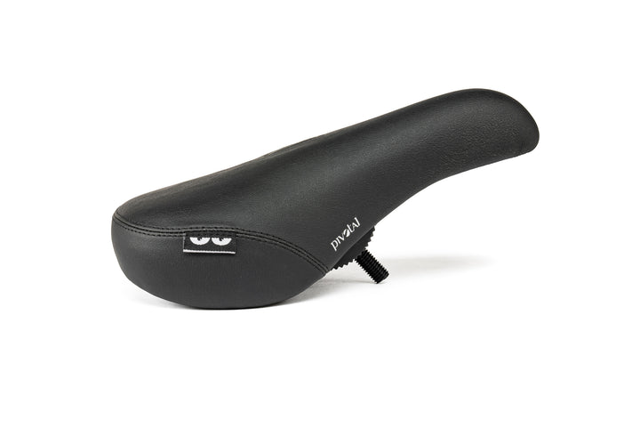 ECLAT VOID PIVOTAL SEAT