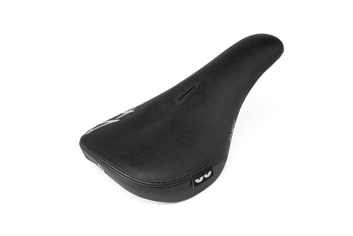 ECLAT VOID PIVOTAL SEAT