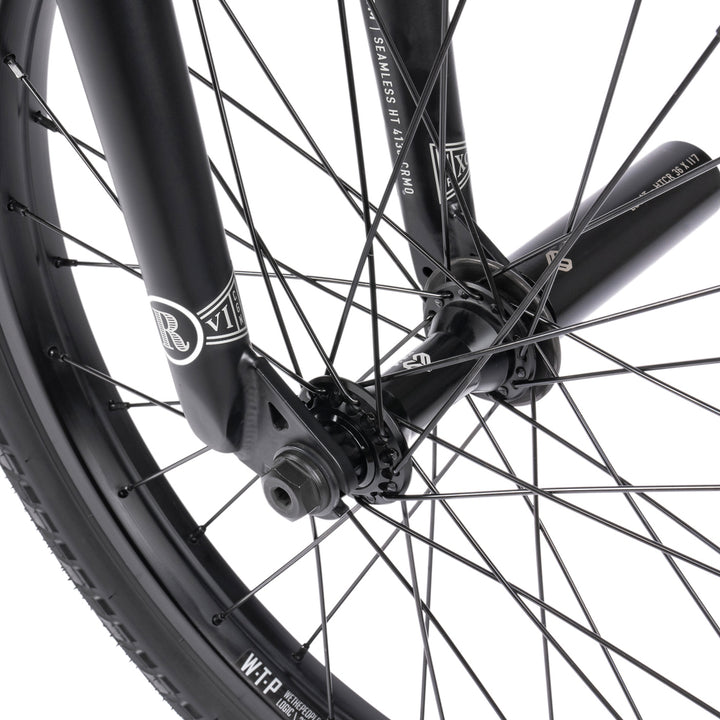 WETHEPEOPLE REVOLVER COMPLETE BIKES