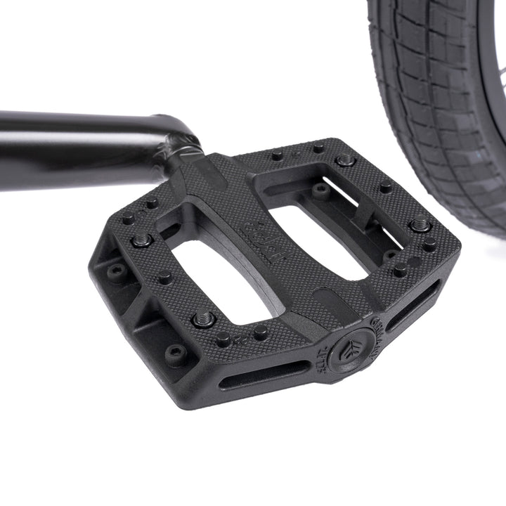 WETHEPEOPLE REVOLVER COMPLETE BIKES