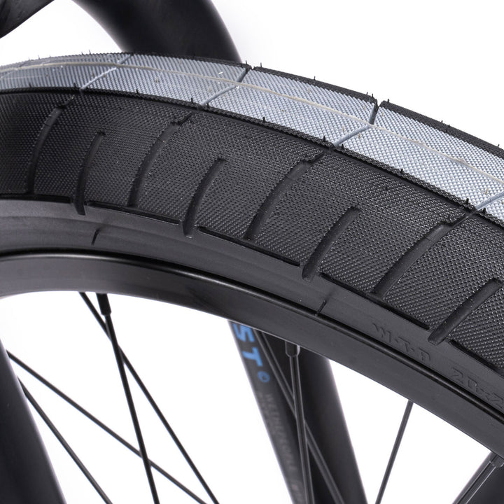 Trust CS Complete Bike