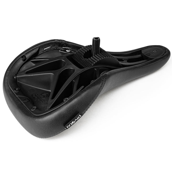 Exile Pivotal Seat