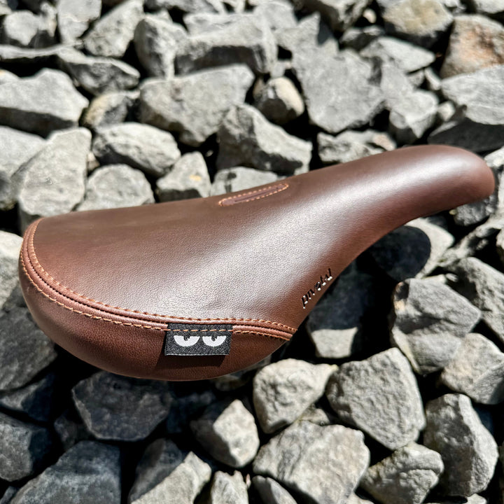 ECLAT VOID PIVOTAL SEAT