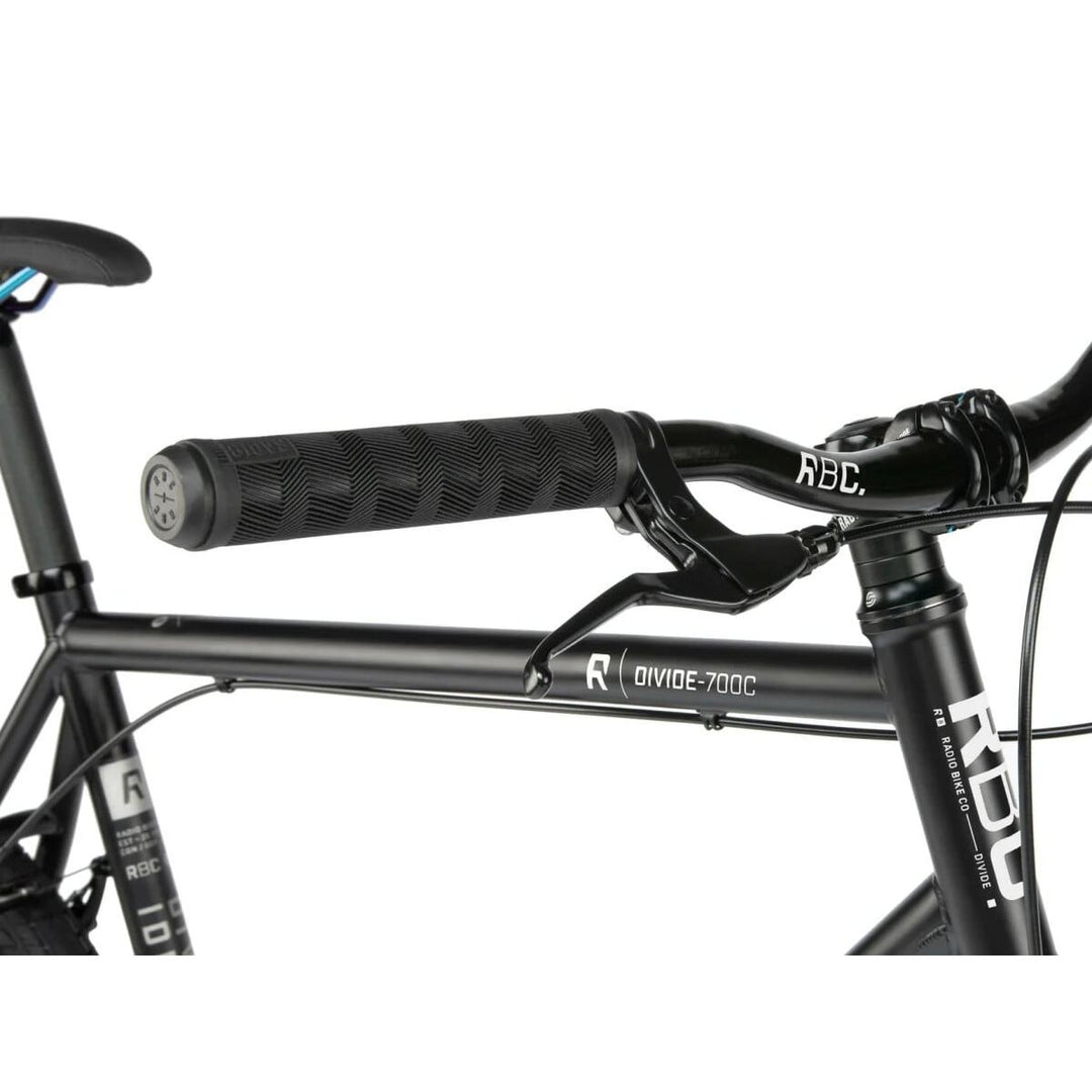 RADIO DIVIDE COMPLETE BIKE