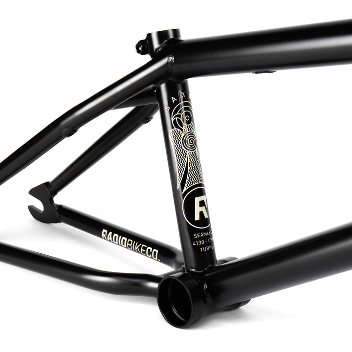 RADIO SAXON FRAME