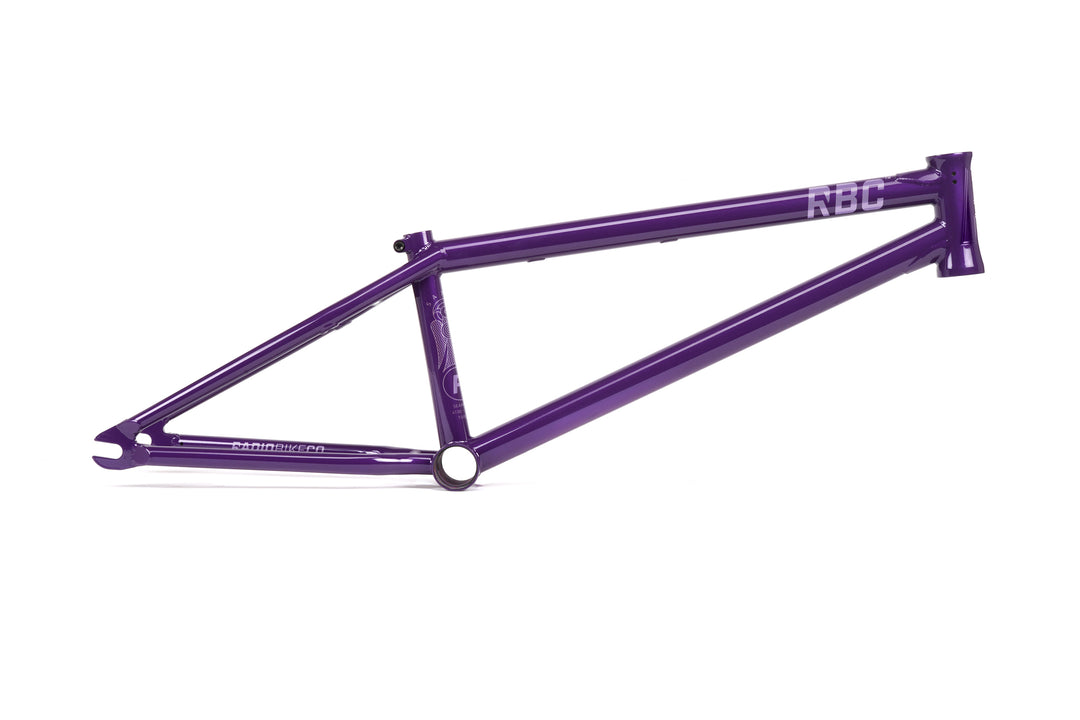 RADIO SAXON FRAME