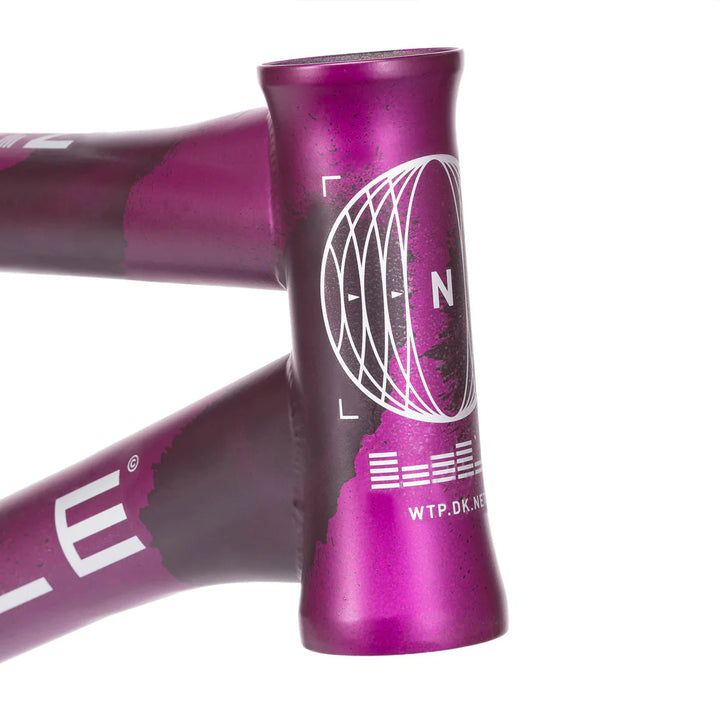 WETHEPEOPLE NETWORK V1 FRAME "DAN KRUK" SIGNATURE