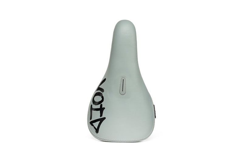 Void Pivotal Seat